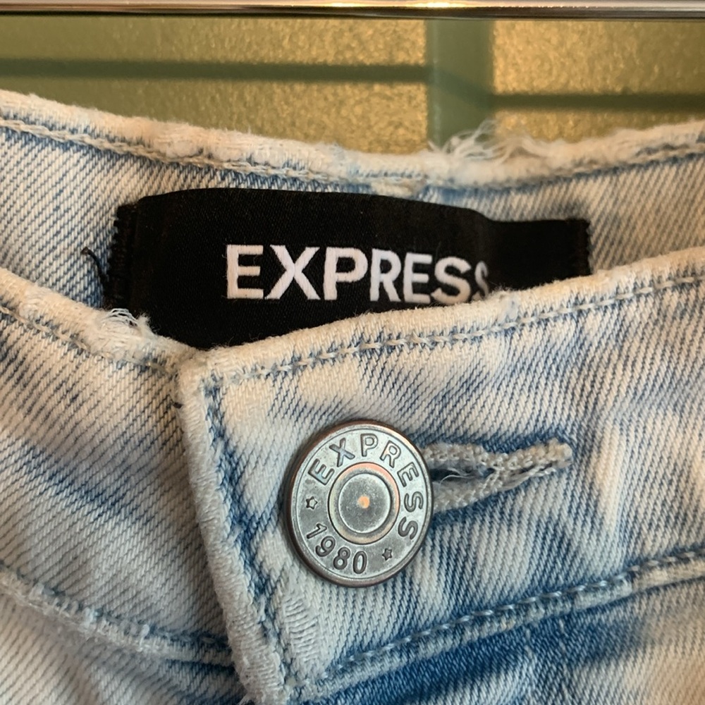 EXPRESS Mom Shorts - Picture 5 of 7